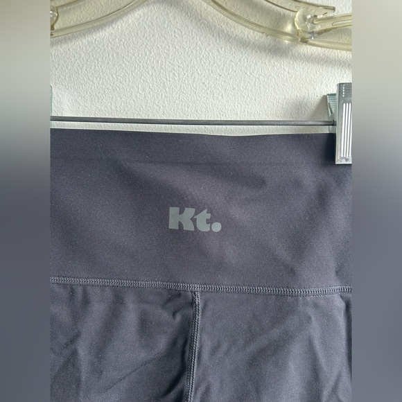 Kt. By Knix Leakproof Active Legging. Women’s size M (4). Like new - Picture 6 of 8